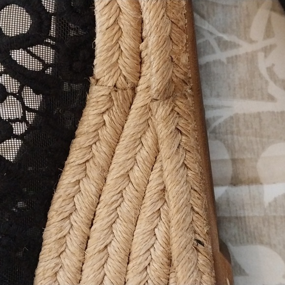 Tory Burch Peep Toe Espadrilles. Size 10 - Picture 9 of 16